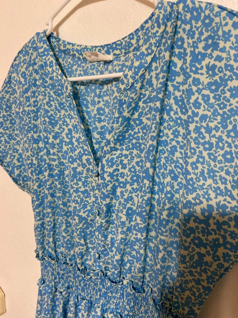 SUPER Cute Midi Blue Floral Dress